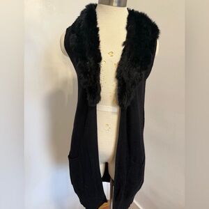 New! Joie Black Sleeveless Long Cardigan Sweater w/Removable
Fur Collar Size S